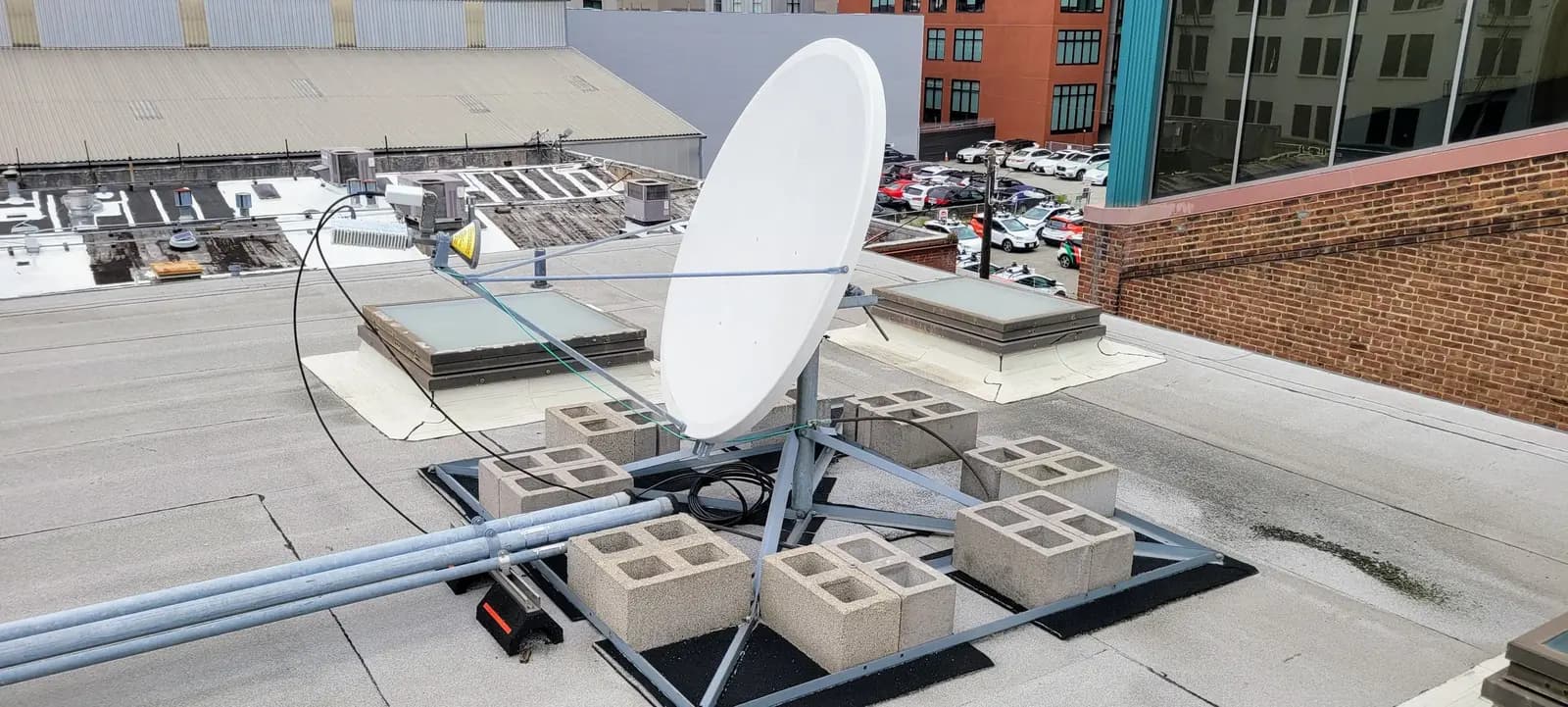 UAS receiving equipment installed on a rooftop